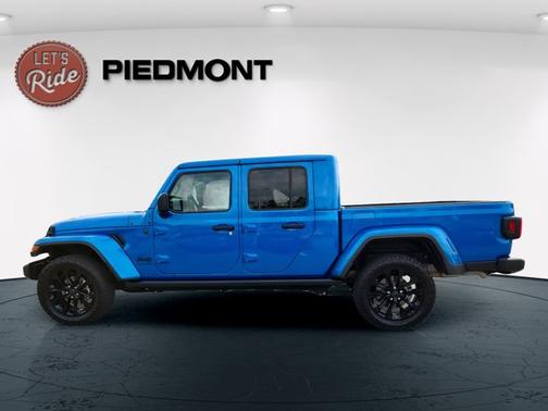 2024 Jeep Gladiator Nighthawk
