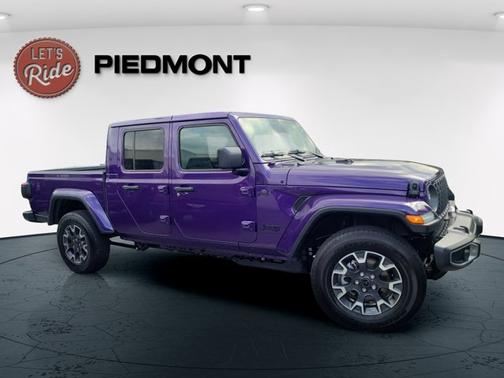 Reign 2026 Jeep Gladiator Sahara