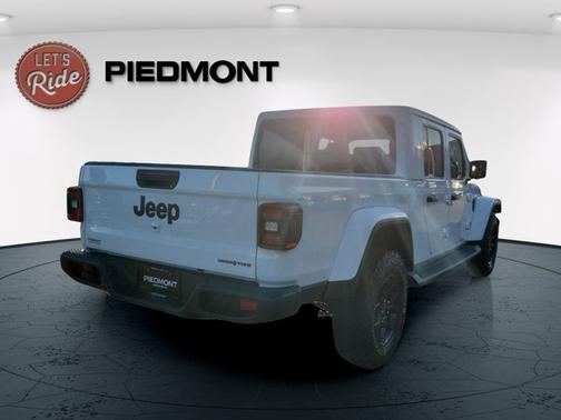 2025 Jeep Gladiator High Tide