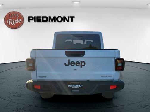 2025 Jeep Gladiator High Tide