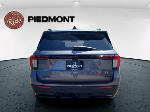 Gray Metallic 2025 Ford Explorer ST-Line