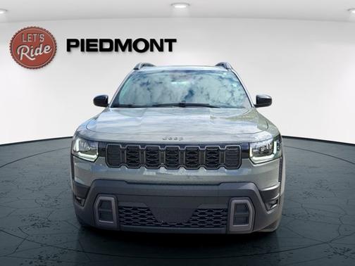 Sting-Gray Clearcoat 2026 Jeep Cherokee Laredo