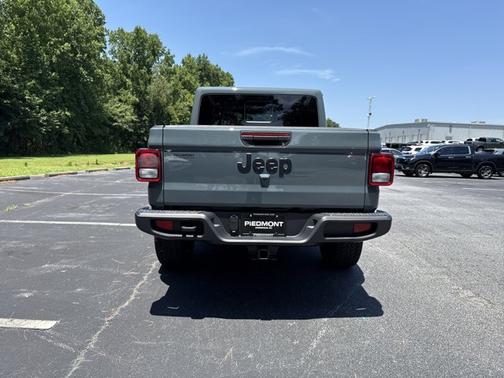 2024 Jeep Gladiator Nighthawk