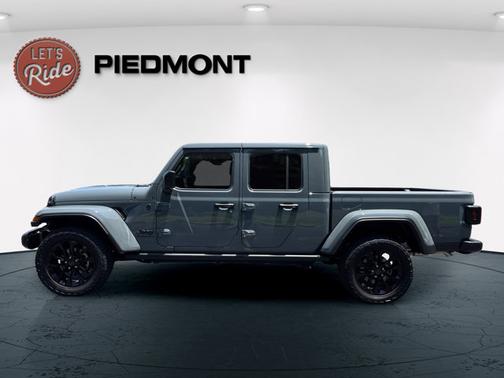 2024 Jeep Gladiator Nighthawk