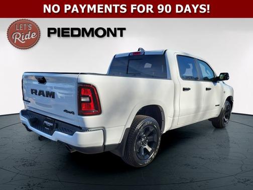 Bright White Clearcoat 2026 RAM 1500 Big Horn
