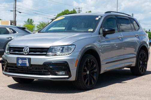 Pyrite Silver Metallic 2020 Volkswagen Tiguan 2.0T SE R-Line Black