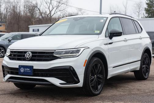 2022 Volkswagen Tiguan 2.0T SE R-Line Black