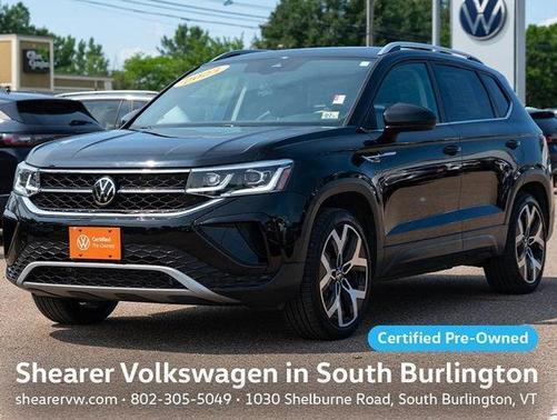 Deep Black Pearl Effect 2023 Volkswagen Taos 1.5T SEL