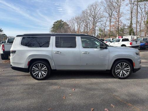 2024 Jeep Grand Wagoneer L Series III 4x4