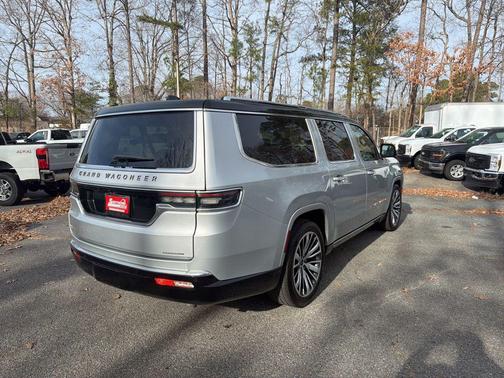 2024 Jeep Grand Wagoneer L Series III 4x4