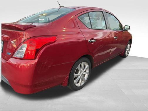 2015 Nissan Versa 1.6 SL