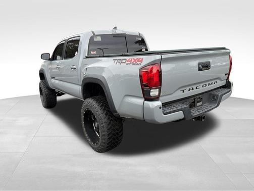Cement 2018 Toyota Tacoma TRD Off Road