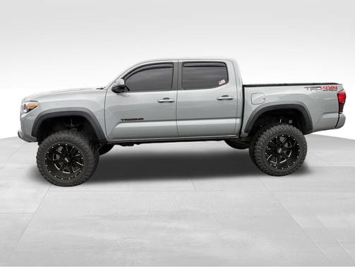 Cement 2018 Toyota Tacoma TRD Off Road