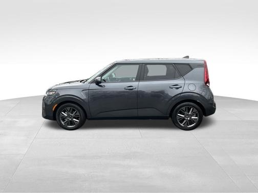 2022 Kia Soul EX