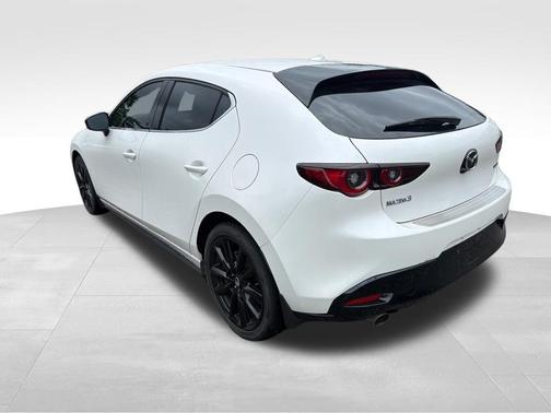 Snowflake White Pearl Mica 2023 Mazda Mazda3 FWD w/Premium Package