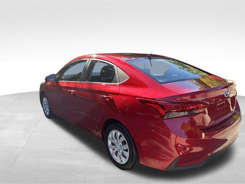 2019 Hyundai Accent SE