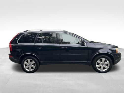 2011 Volvo XC90 3.2