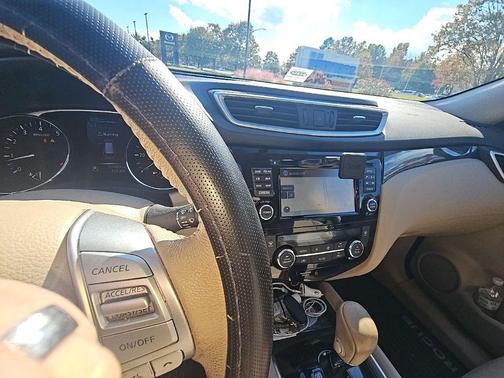 2015 Nissan Rogue SL