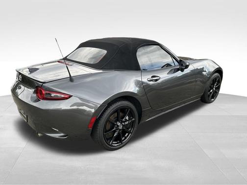 2023 Mazda MX-5 Miata Club