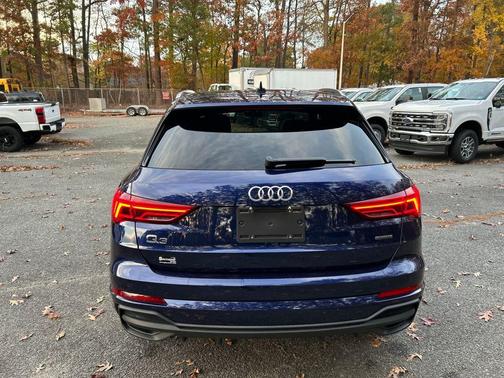 2025 Audi Q3 Premium 45 TFSI S line quattro Tiptronic