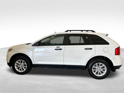 White Suede 2013 Ford Edge SE