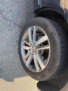 Orca Black Metallic 2014 Audi Q7 3.0T Premium Plus