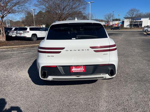 2025 Genesis GV70 2.5T AWD