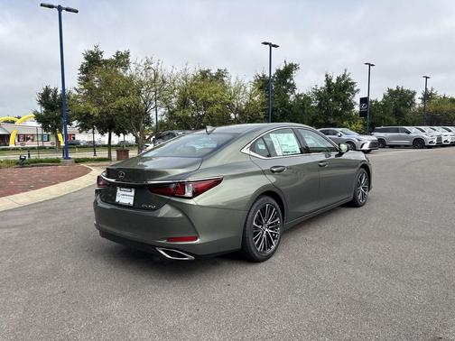 2025 Lexus ES 350 Base