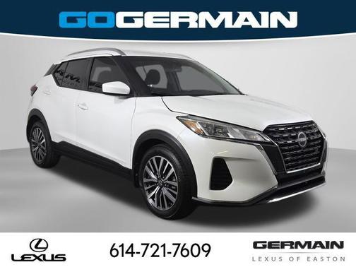 Aspen White Tricoat 2024 Nissan Kicks SV