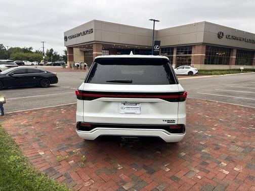 2025 Lexus TX 500h F SPORT Premium