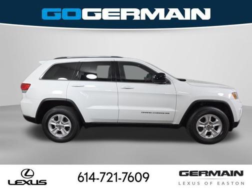 Bright White Clearcoat 2016 Jeep Grand Cherokee Laredo