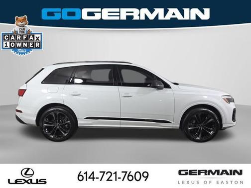 Glacier White 2025 Audi Q7 55 Premium Plus