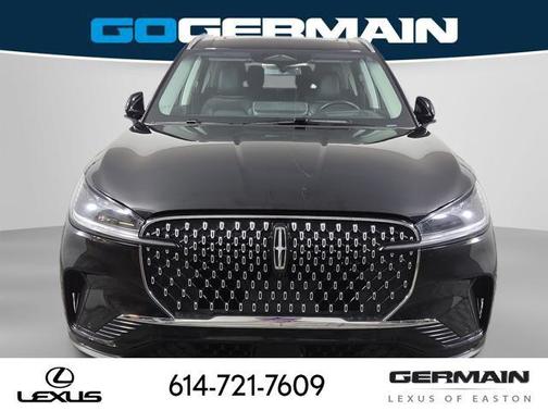 Infinite Black Metallic Clearcoat 2025 Lincoln Aviator Premiere