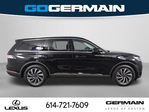 Infinite Black Metallic Clearcoat 2025 Lincoln Aviator Premiere