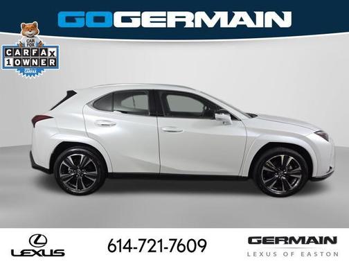 Eminent White Pearl 2025 Lexus UX 300h Premium