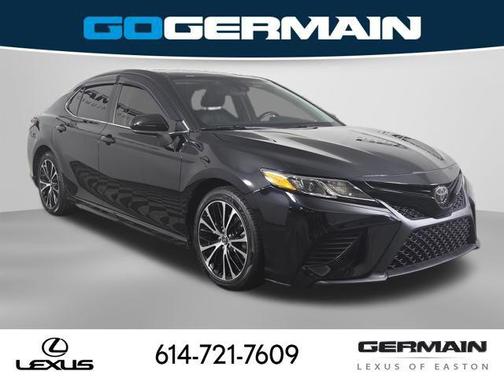 Midnight Black Metallic 2019 Toyota Camry SE