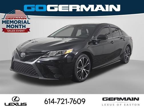 Midnight Black Metallic 2019 Toyota Camry SE