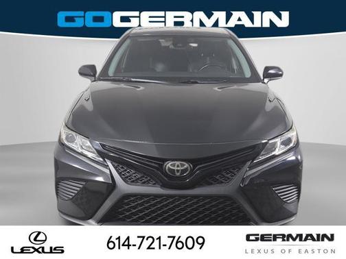 Midnight Black Metallic 2019 Toyota Camry SE