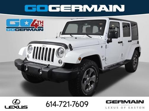 Bright White Clearcoat 2017 Jeep Wrangler Unlimited Sahara