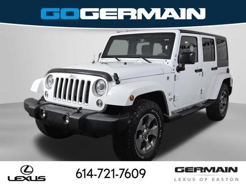 Bright White Clearcoat 2017 Jeep Wrangler Unlimited Sahara