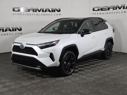 2024 Toyota RAV4 Hybrid SE
