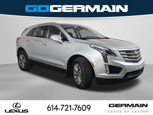 Radiant Silver Metallic 2017 Cadillac XT5 Luxury