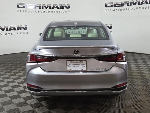 2022 Lexus ES 250 Base