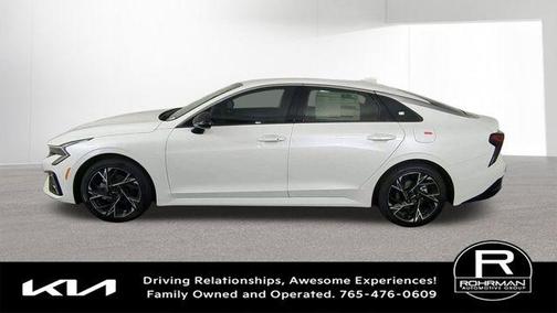 Snow White Pearl 2026 Kia K5 GT-Line