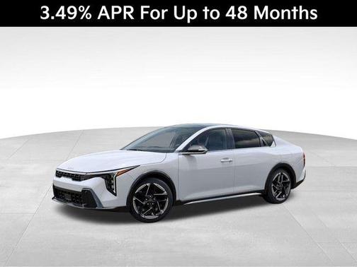 Snow White Pearl 2026 Kia K4 GT-LINE