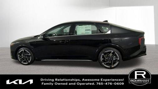 Aurora Black Pearl 2026 Kia K4 GT-LINE