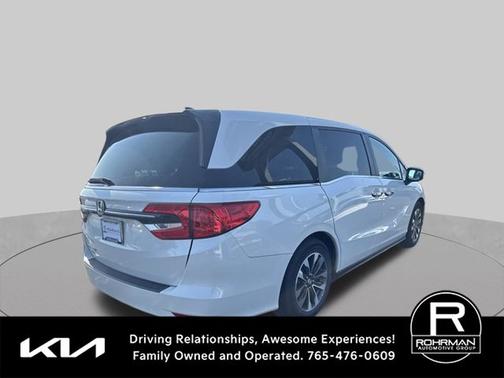 White 2022 Honda Odyssey EX-L