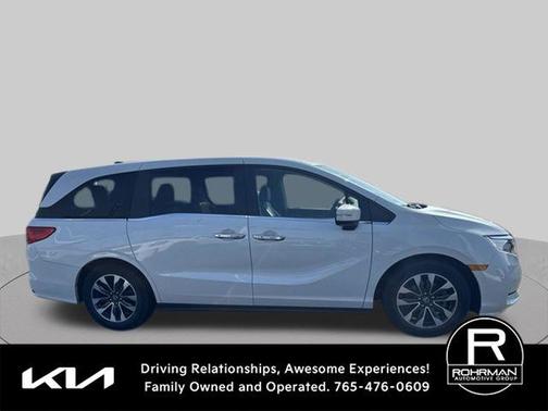 White 2022 Honda Odyssey EX-L