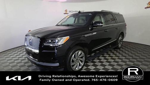 Black Metallic 2023 Lincoln Navigator L Reserve