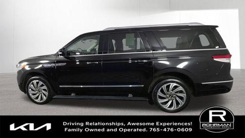 Black Metallic 2023 Lincoln Navigator L Reserve